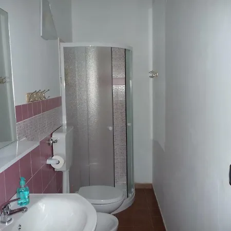 Selisa Nocleg ze śniadaniem 3*