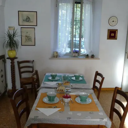 Selisa Bed & Breakfast *