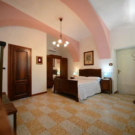 Selisa Bed & Breakfast *